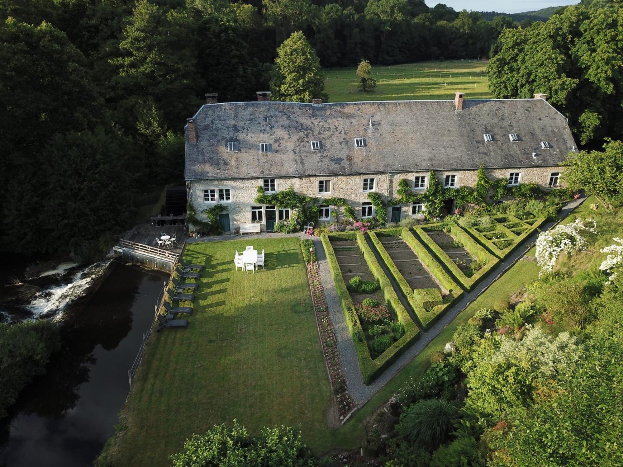 B&B Le Moulin De Resteigne Exteriér fotografie